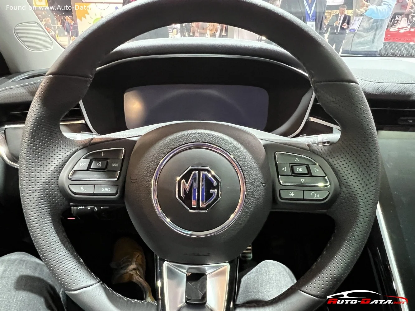MG Marvel R 70 kWh (180 Hp) Electric2021 - thumbnail 7