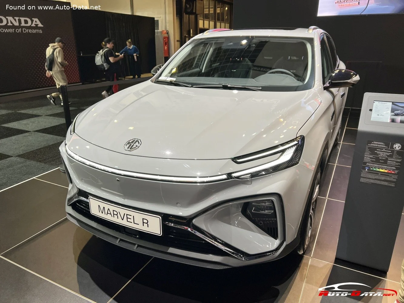 MG Marvel R 70 kWh (180 Hp) Electric2021 - thumbnail 9