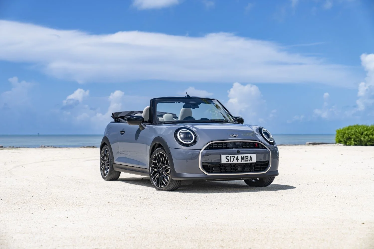 Mini Convertible Cooper C 2.0 (163 Hp) Steptronic2024 - - 1