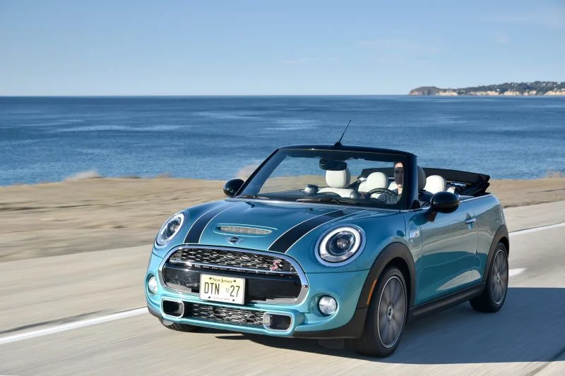 Mini Convertible Cooper 1.5 (136 Hp)2016 - 2018 thumbnail 2