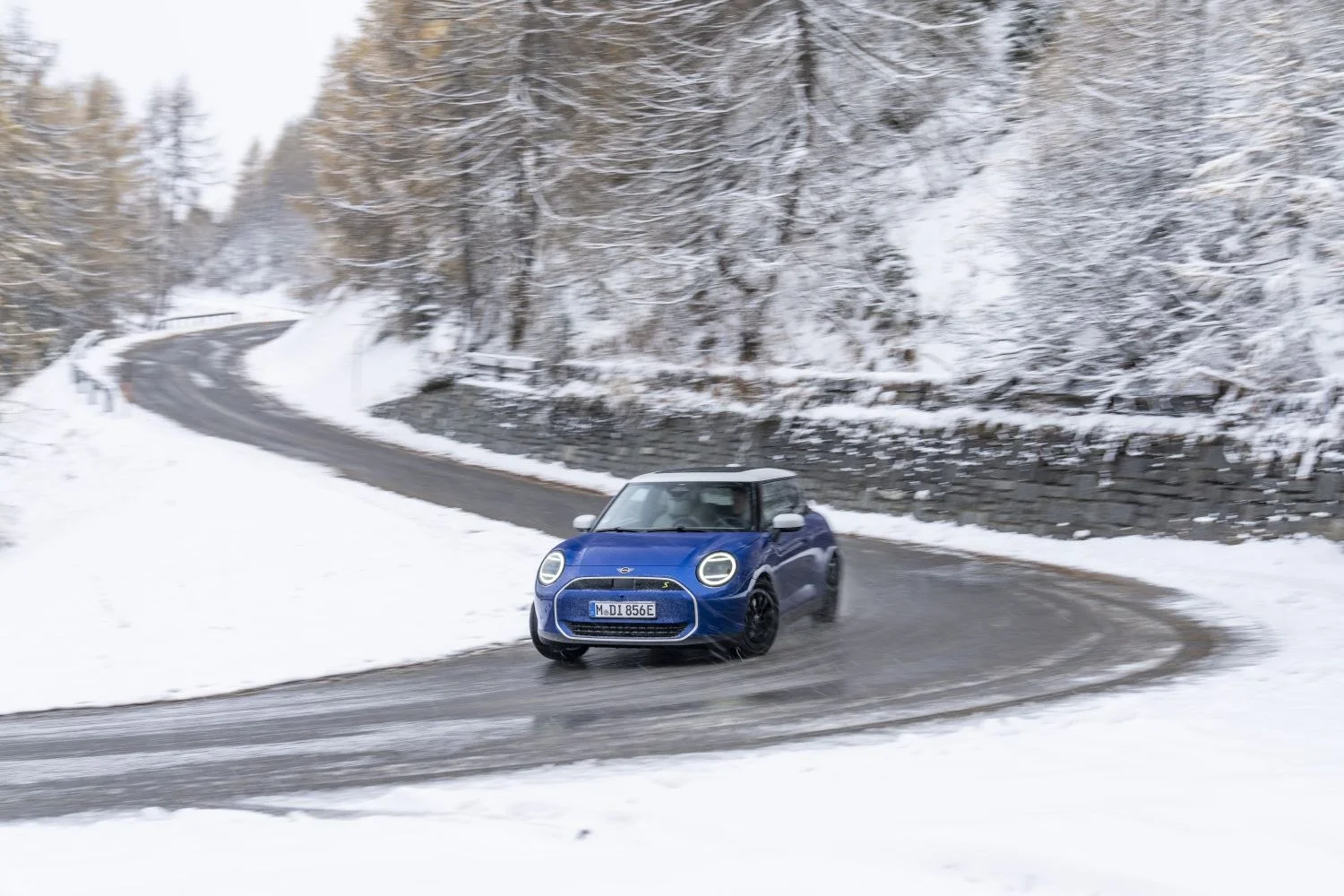 Mini Electric Cooper E 40.7 kWh (184 Hp)2024 - thumbnail 14