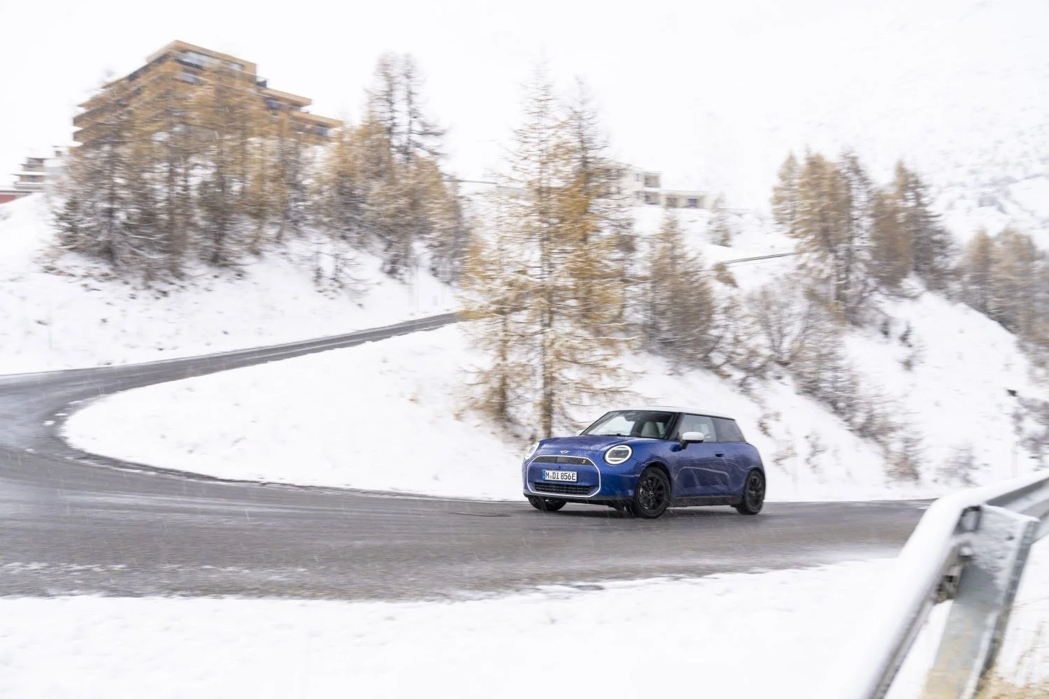 Mini Electric Cooper E 40.7 kWh (184 Hp)2024 - thumbnail 9