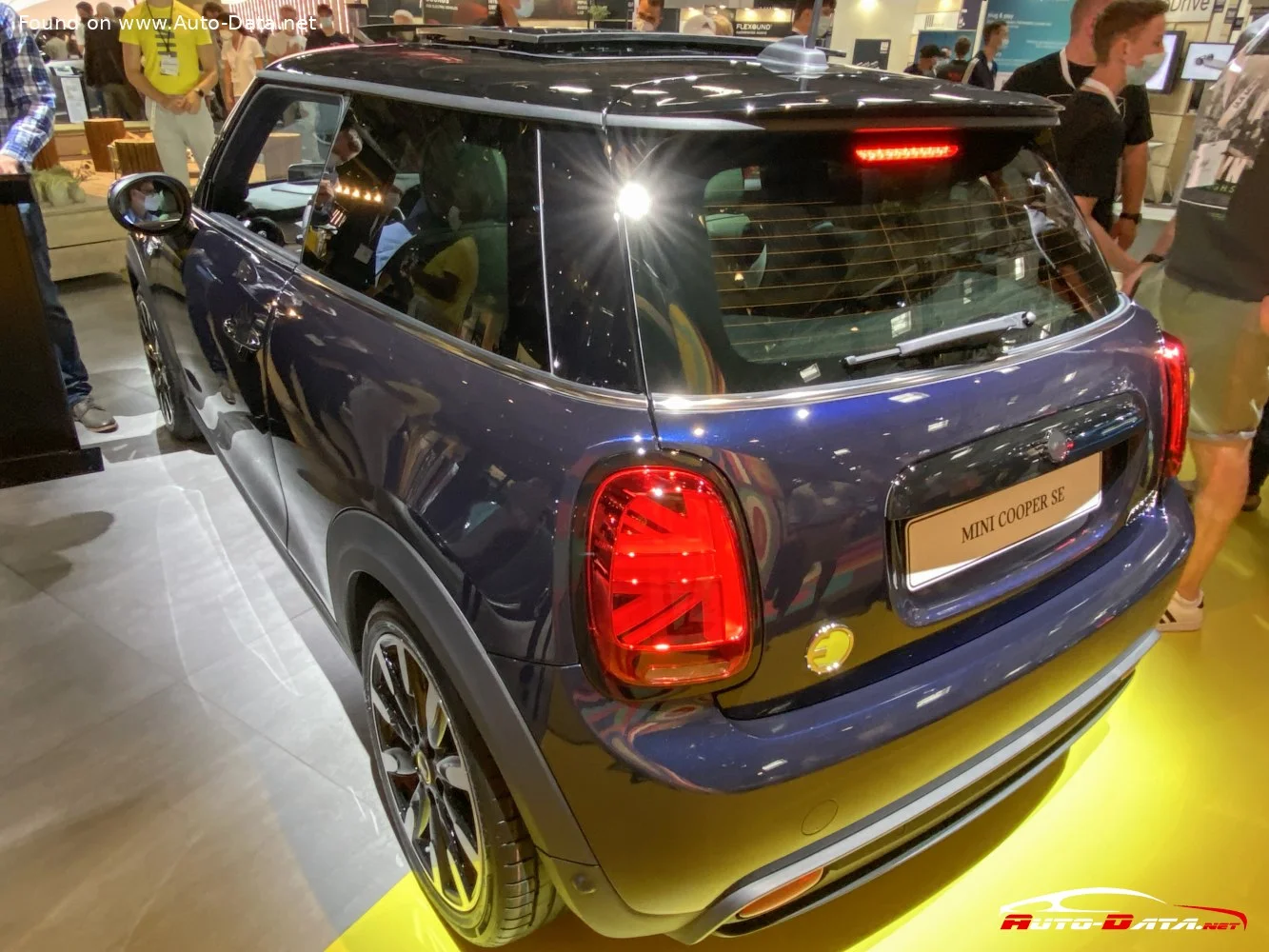 Mini Electric 32.6 kWh (184 Hp)2021 - 2023 thumbnail 9