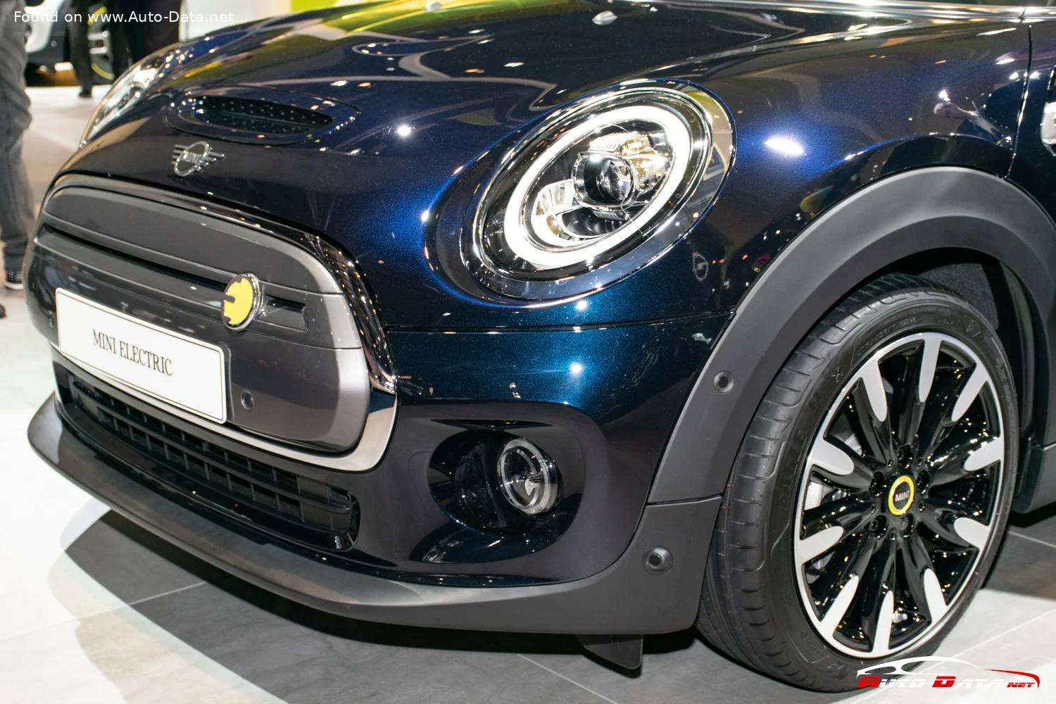 Mini Electric 32.6 kWh (184 Hp)2019 - 2021 thumbnail 4