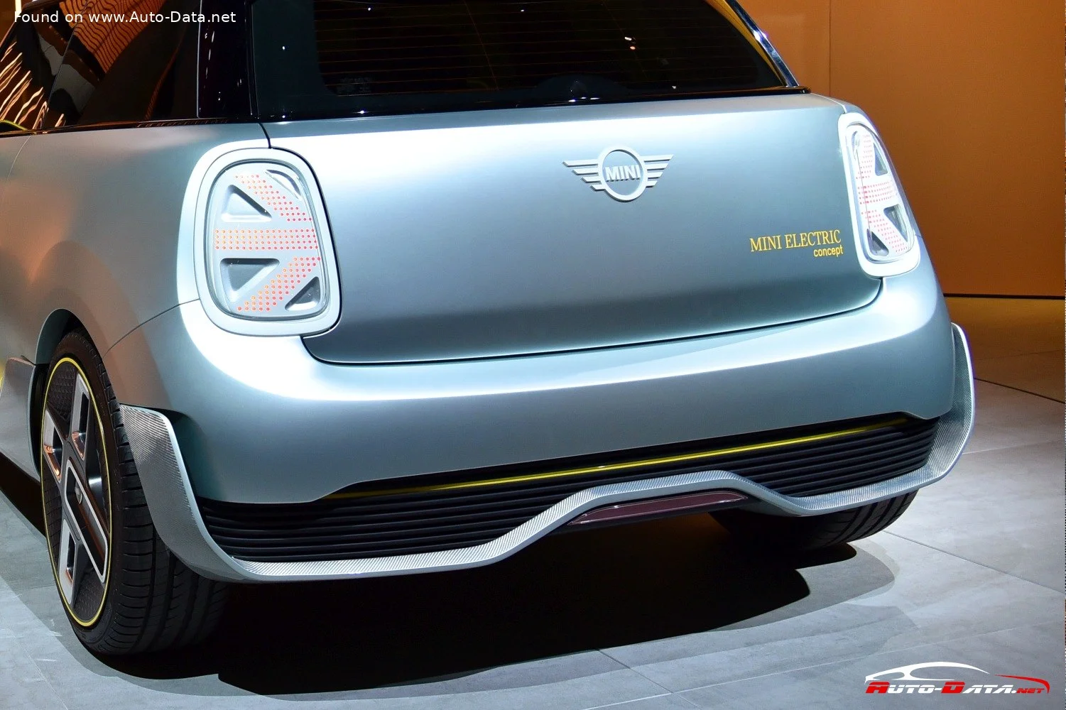 Mini Electric Mini Electric Concept thumbnail 11