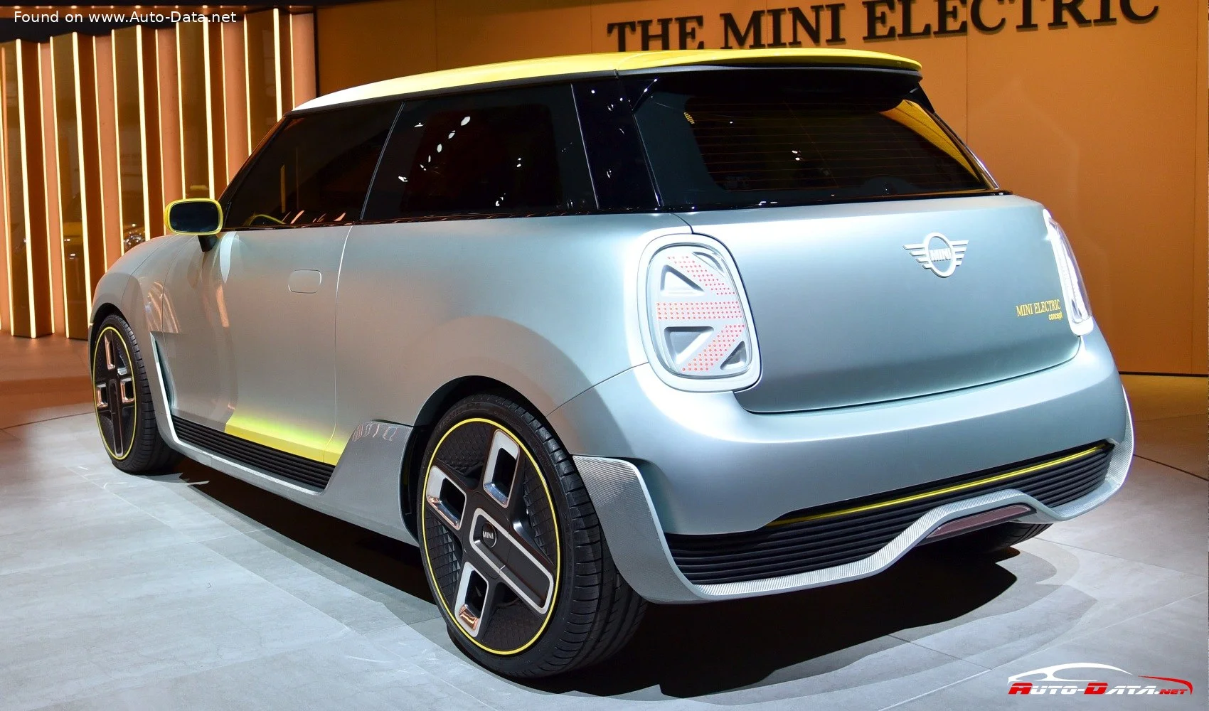 Mini Electric Mini Electric Concept thumbnail 12