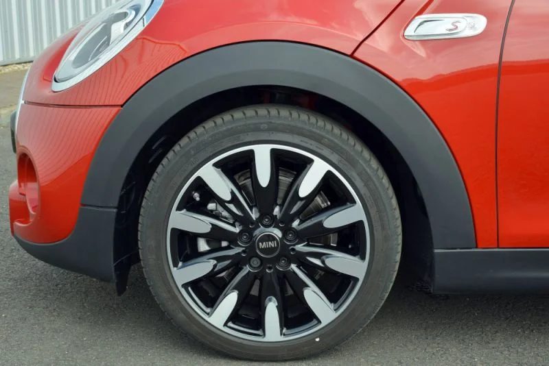 Mini Hatch Cooper 1.5 (136 Hp)2014 - 2018 thumbnail 4