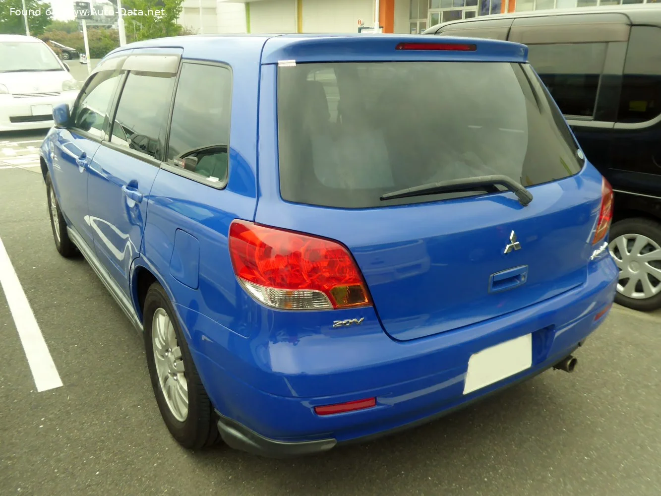 Mitsubishi Airtrek 2.0 (126 Hp)2001 - 2006 thumbnail 2