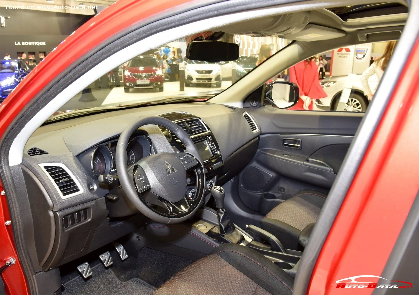 Mitsubishi ASX 1.6 (117 Hp)2016 - 2019 thumbnail 6
