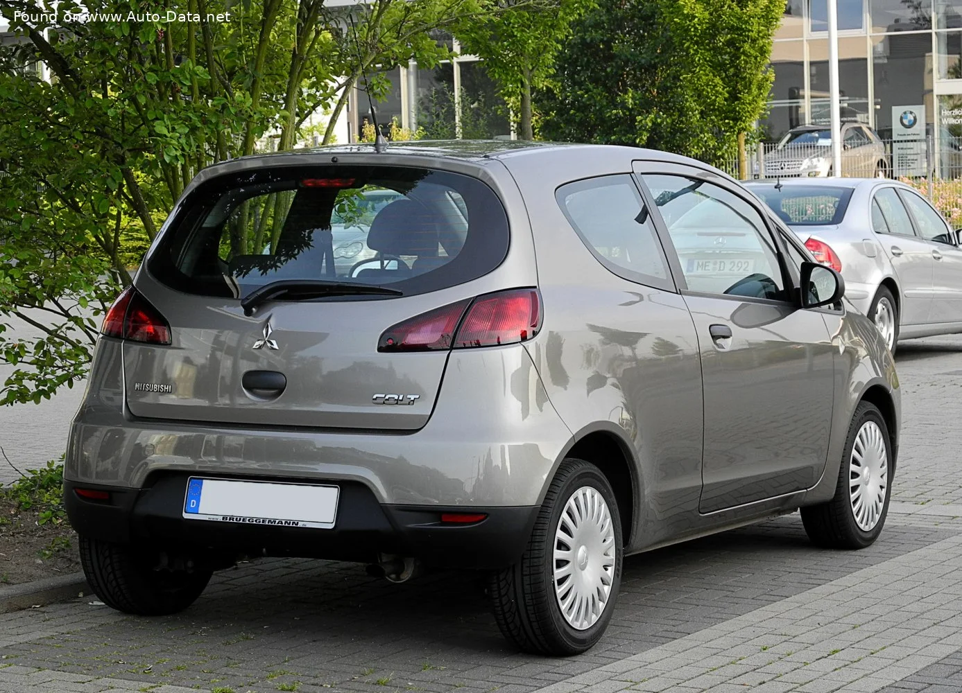 Mitsubishi Colt 1.1 MPI (75 Hp)2008 - 2010 thumbnail 2