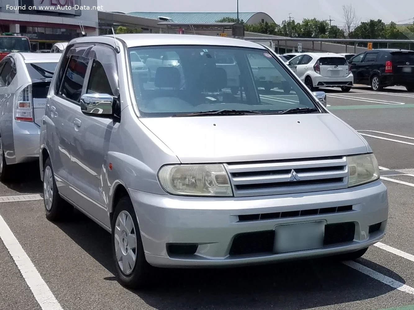 Mitsubishi Dingo modeli