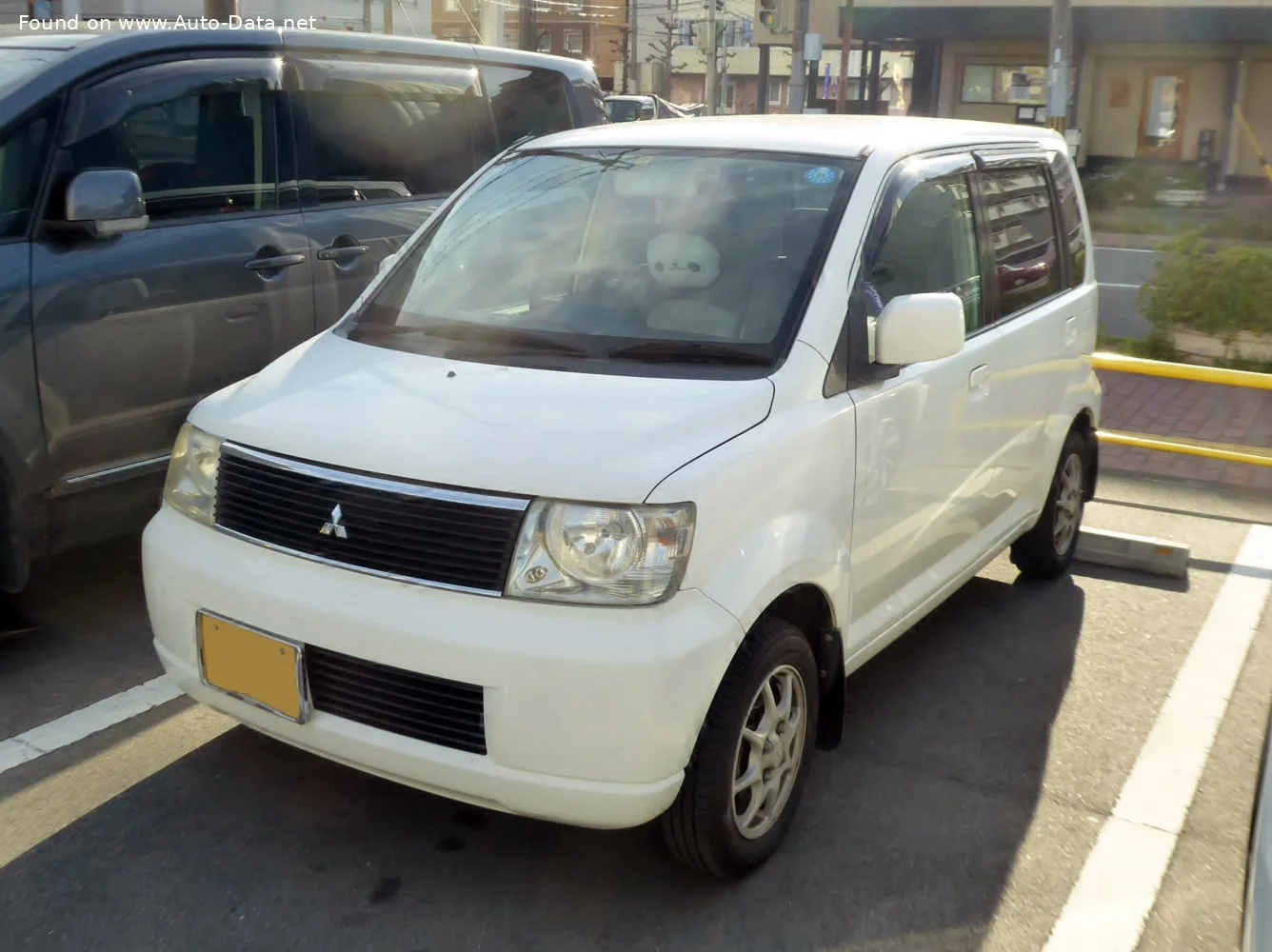 Mitsubishi eK 0.7 i 12V (50 Hp)2001 - 2006 thumbnail 4