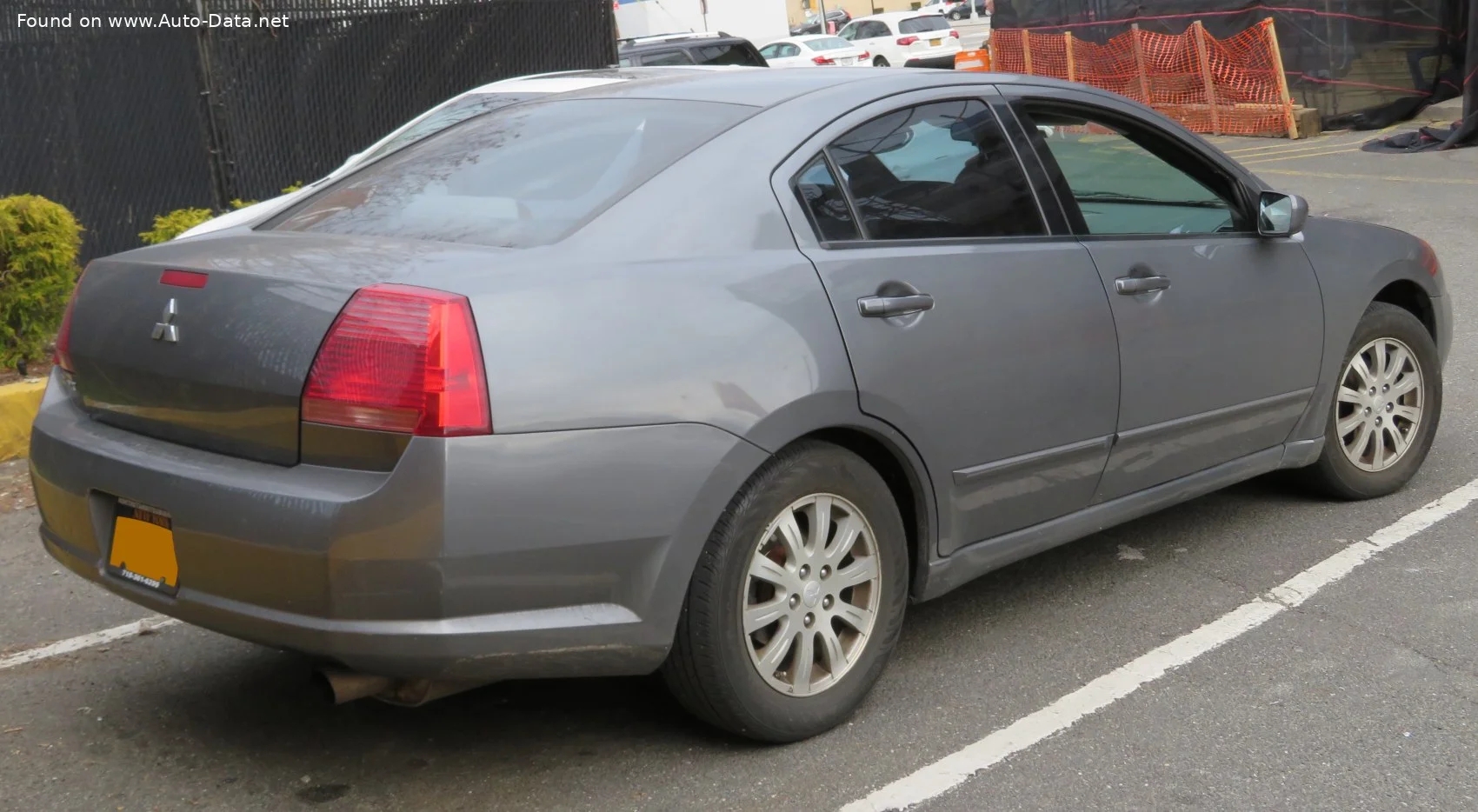 Mitsubishi Galant 2.4 i 16V (158 Hp) MIVEC2004 - 2008 thumbnail 2