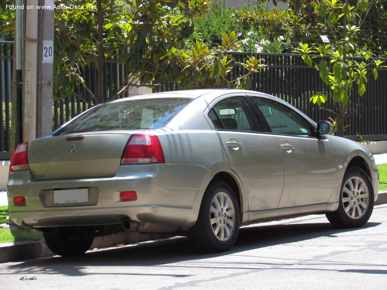 Mitsubishi Galant 2.4 i 16V (158 Hp) MIVEC2004 - 2008 thumbnail 4