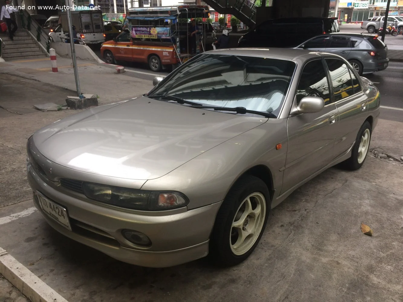 Mitsubishi Galant 1.8 (E52A) (116 Hp)1994 - 1996 thumbnail 3