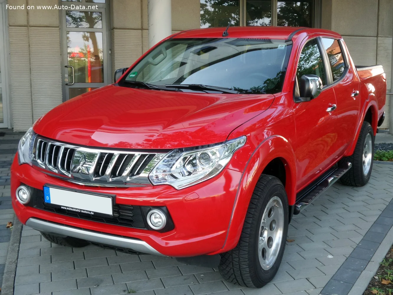 Mitsubishi L200 2.4d (154 Hp) 4WD2015 - 2018 - 1