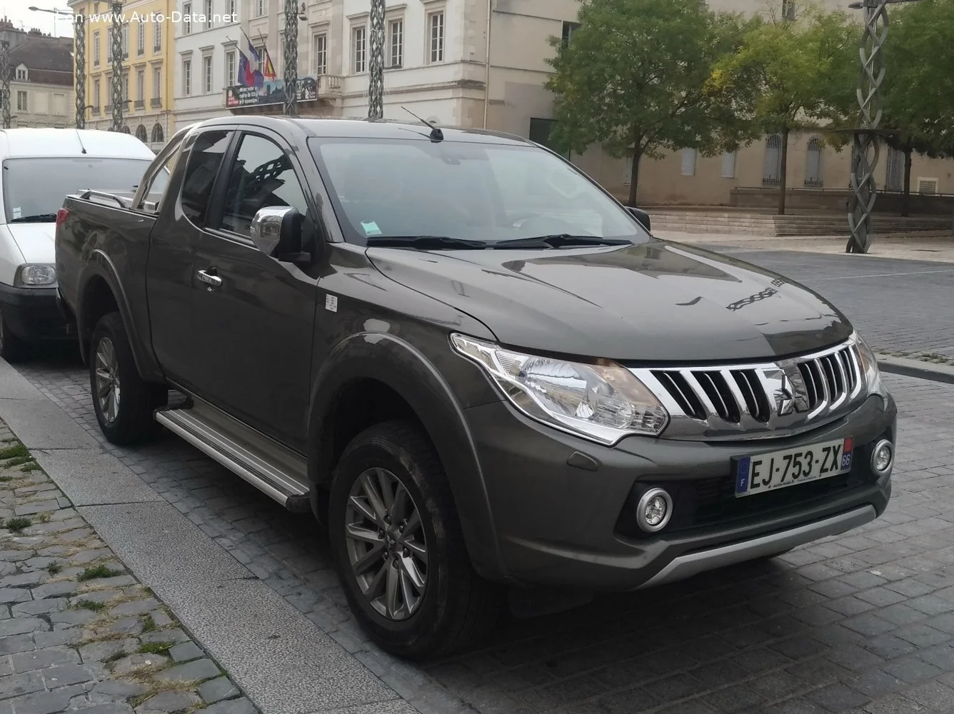 Mitsubishi L200 2.4d (154 Hp) 4WD2015 - 2018 - 1