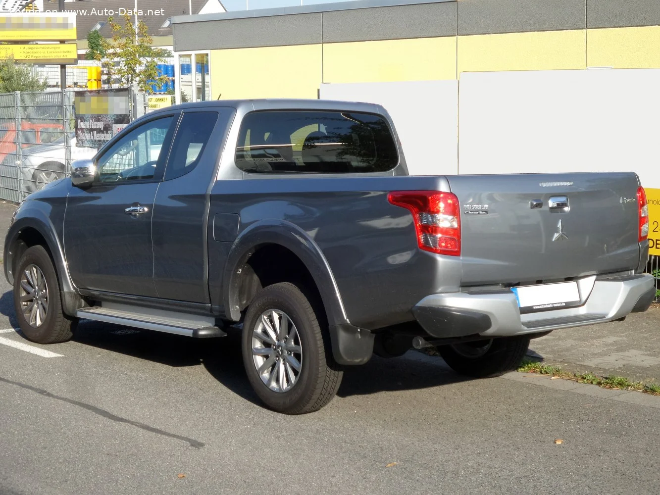 Mitsubishi L200 2.4d (154 Hp) 4WD2015 - 2018 thumbnail 4