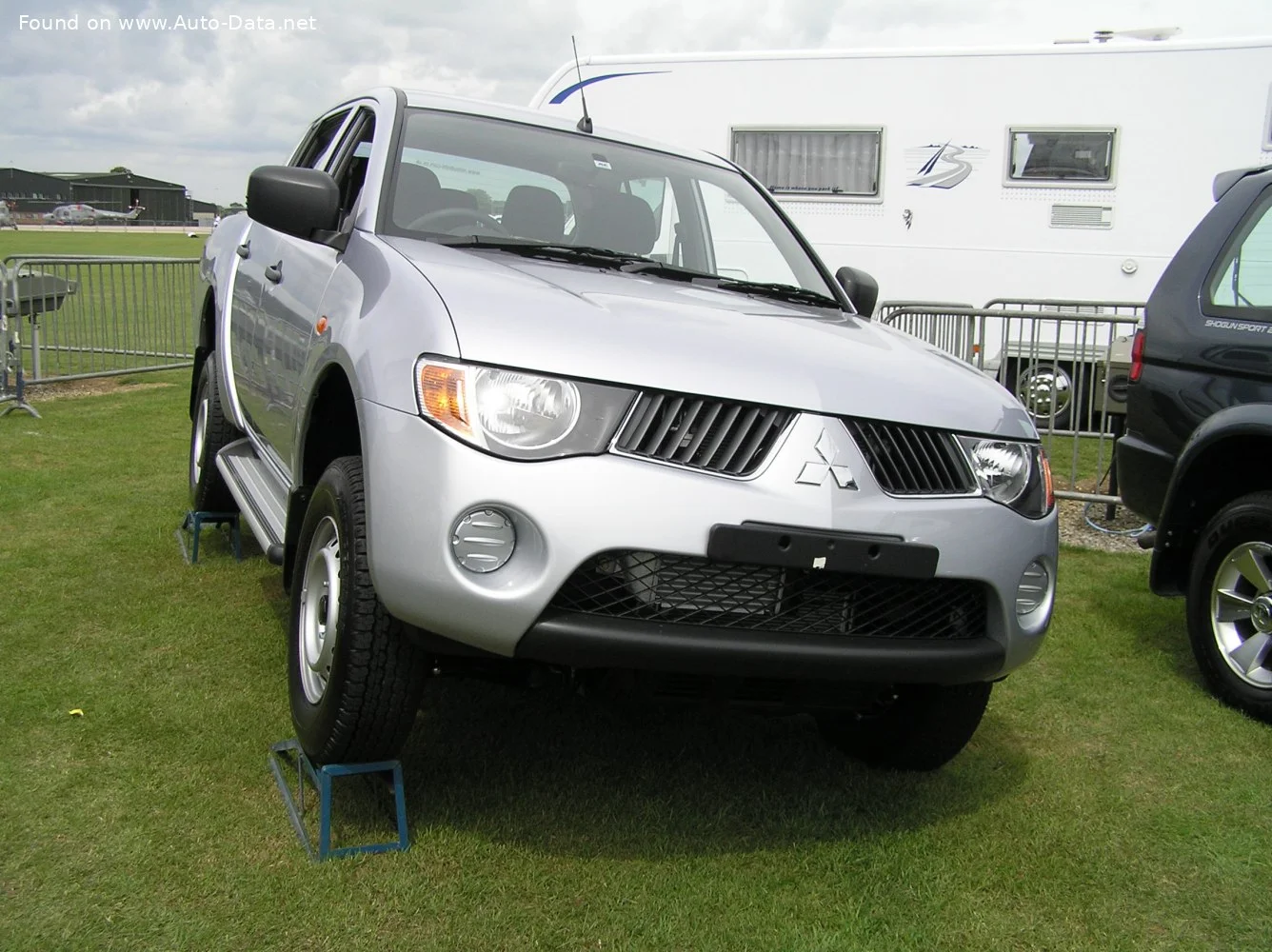 Mitsubishi L200 2.5 TD (136 Hp) Duble Cab2006 - 2010 thumbnail 3