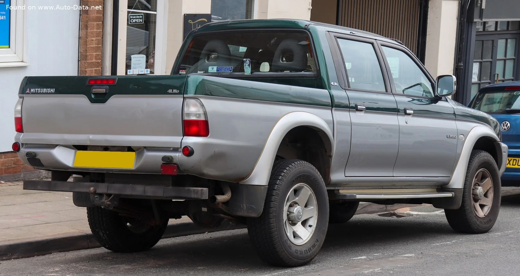 Mitsubishi L200 2.4 (132 Hp) 4WD1996 - 2006 thumbnail 2