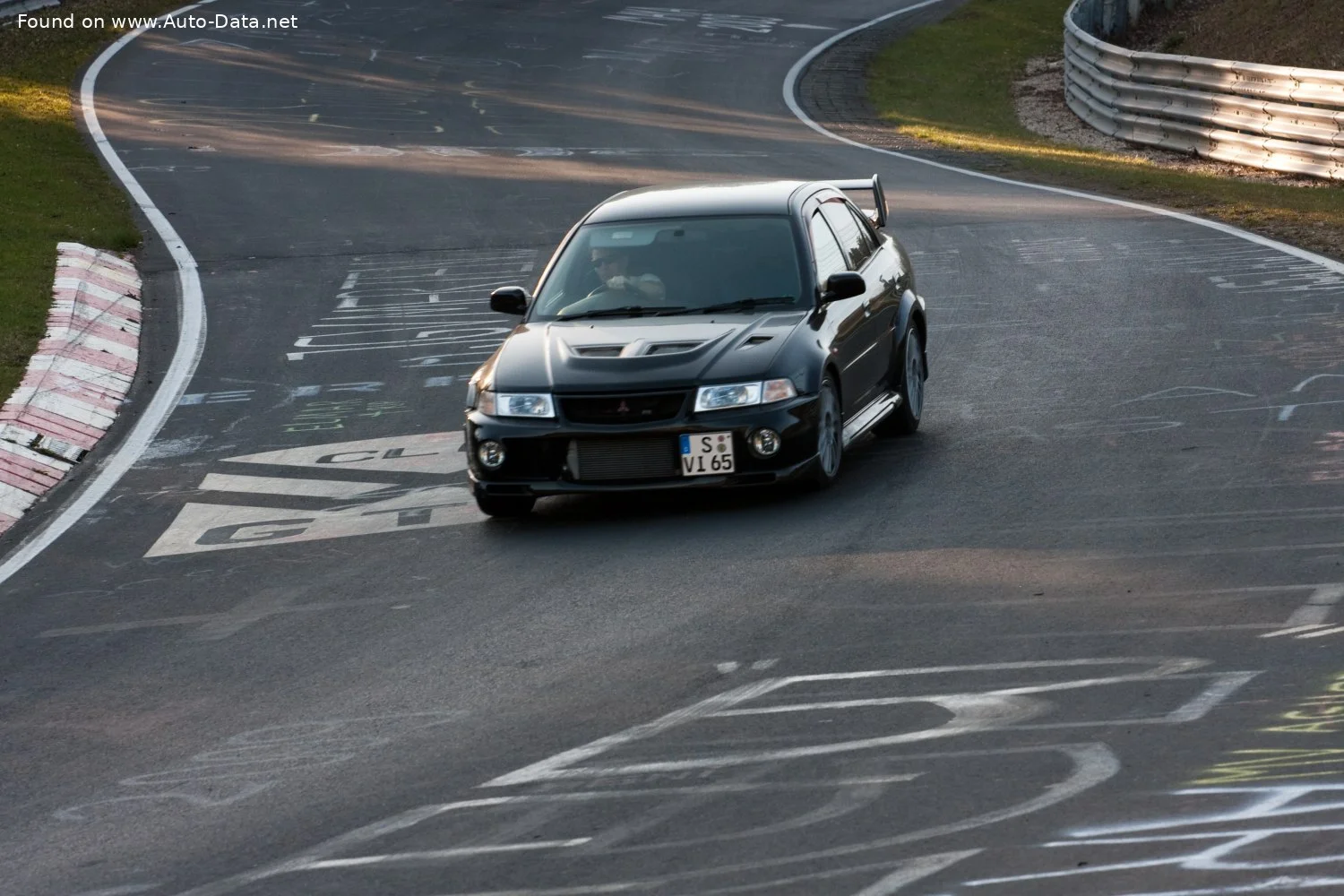 Mitsubishi Lancer Evolution 2.0 (280 Hp) 4WD1999 - 2001 thumbnail 7