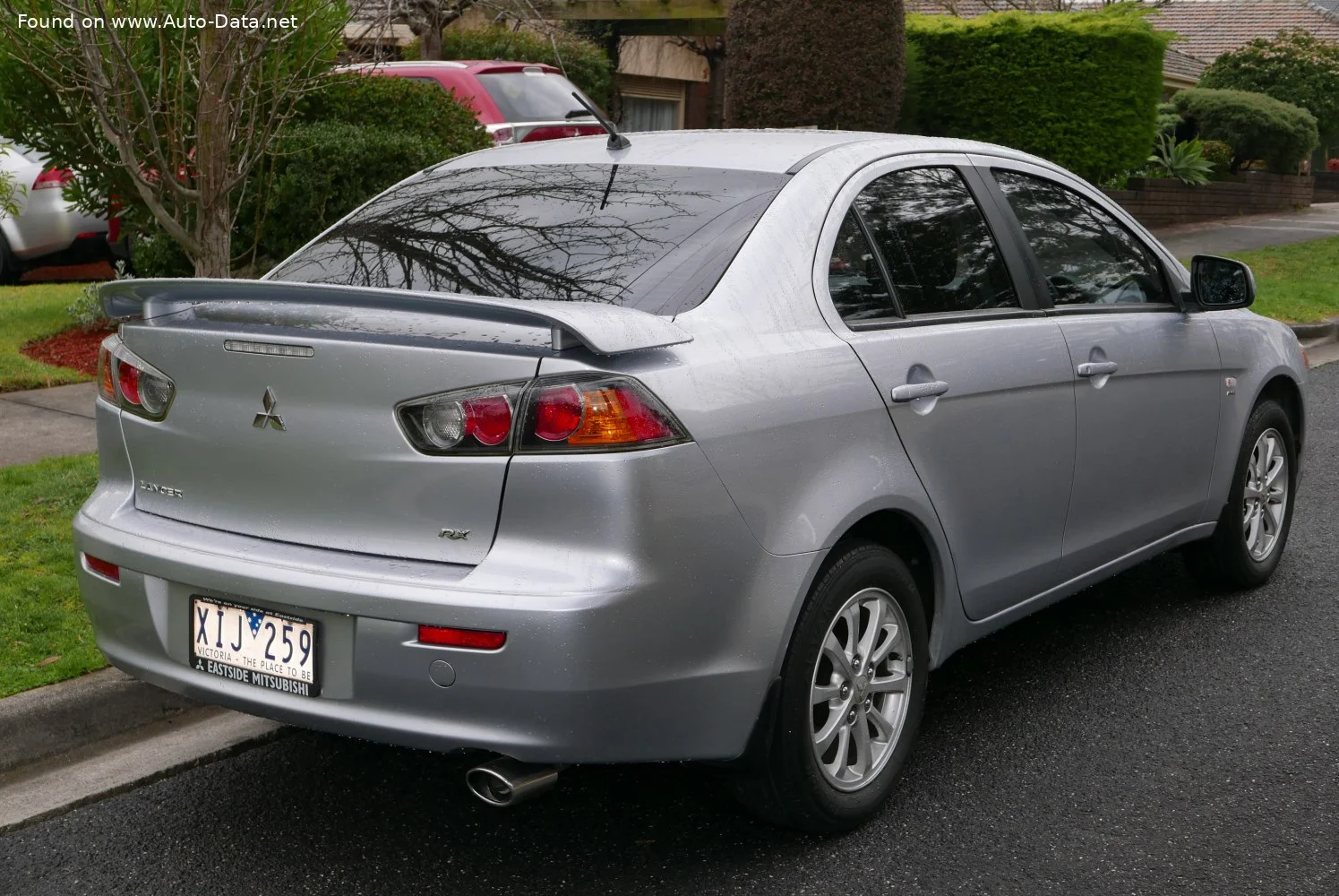 Mitsubishi Lancer 1.5i (109 Hp)2009 - 2010 thumbnail 2