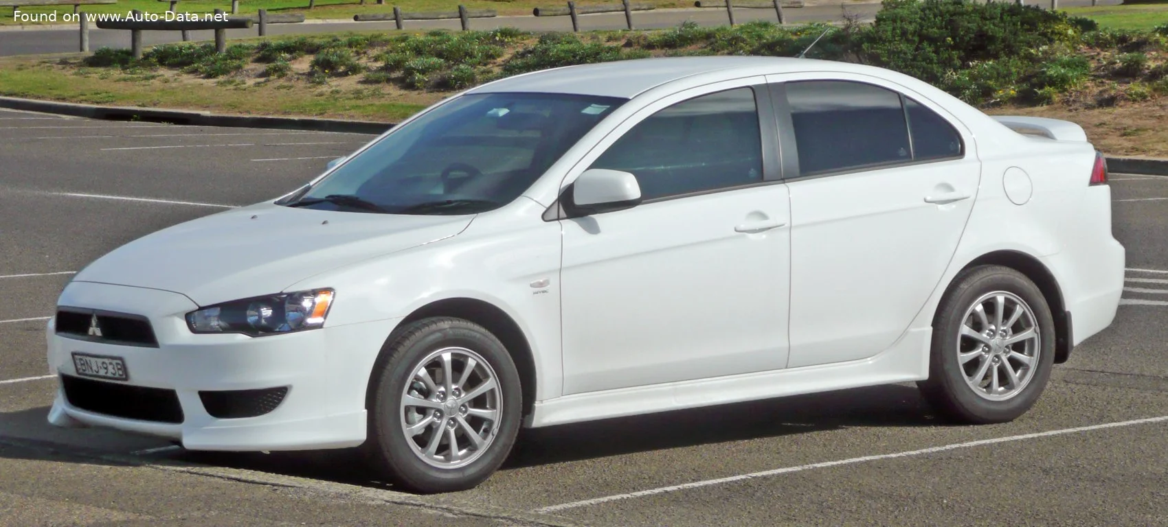 Mitsubishi Lancer 1.5i (109 Hp)2009 - 2010 thumbnail 5