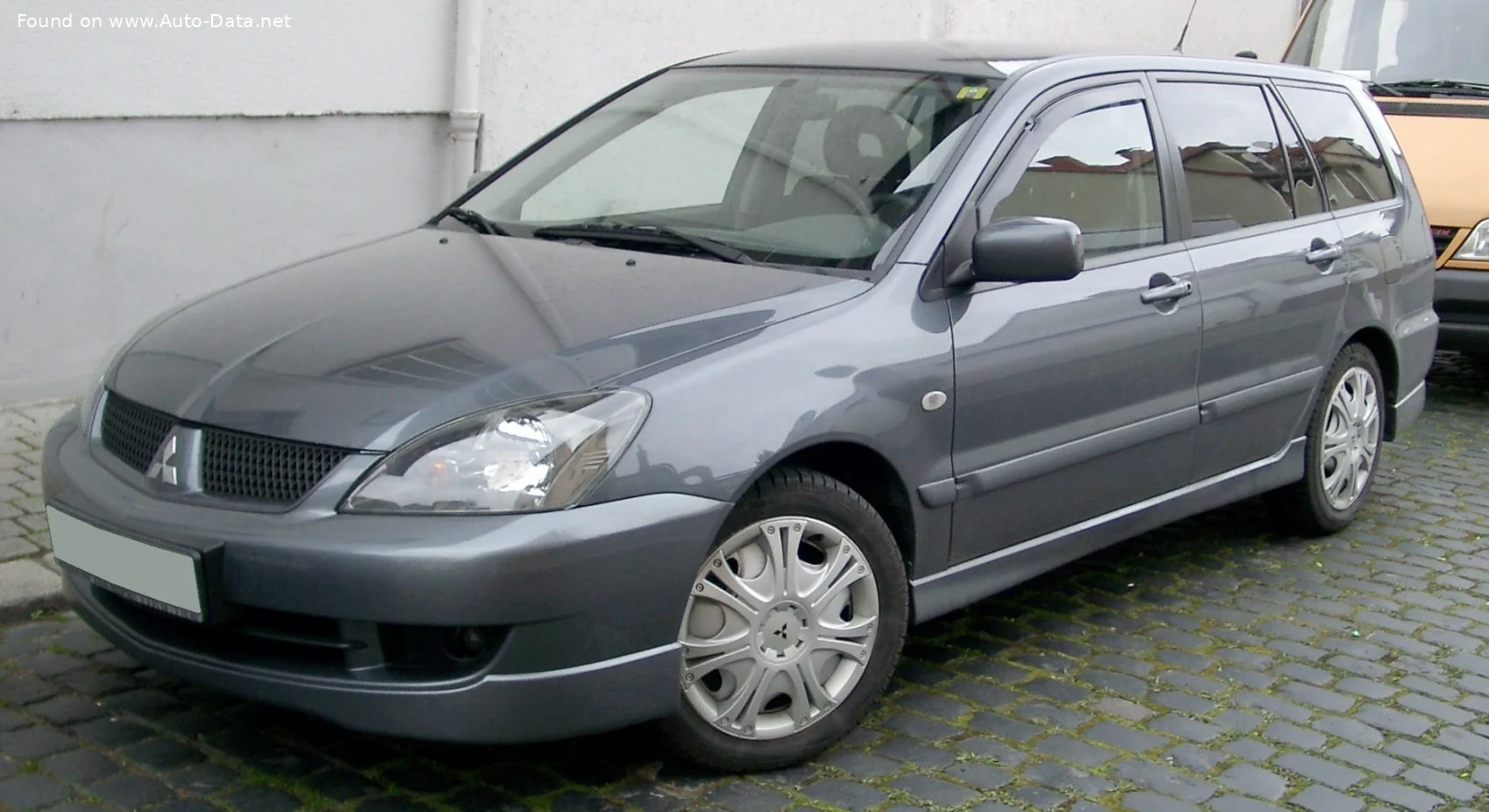 Mitsubishi Lancer 1.6 i 16V (98 Hp)2003 - 2009 thumbnail 3