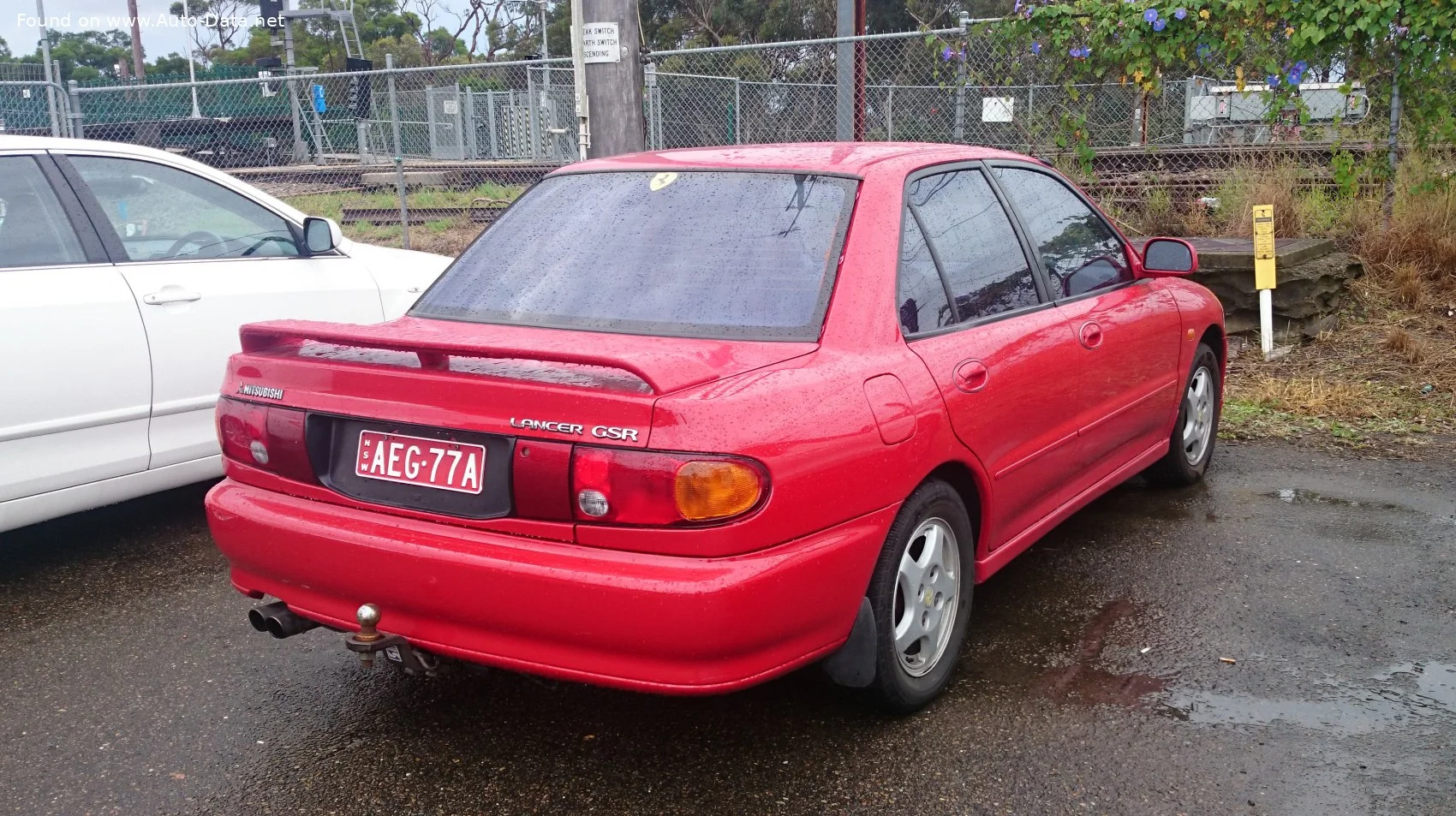 Mitsubishi Lancer 1.3 (75 Hp)1992 - 1996 thumbnail 3