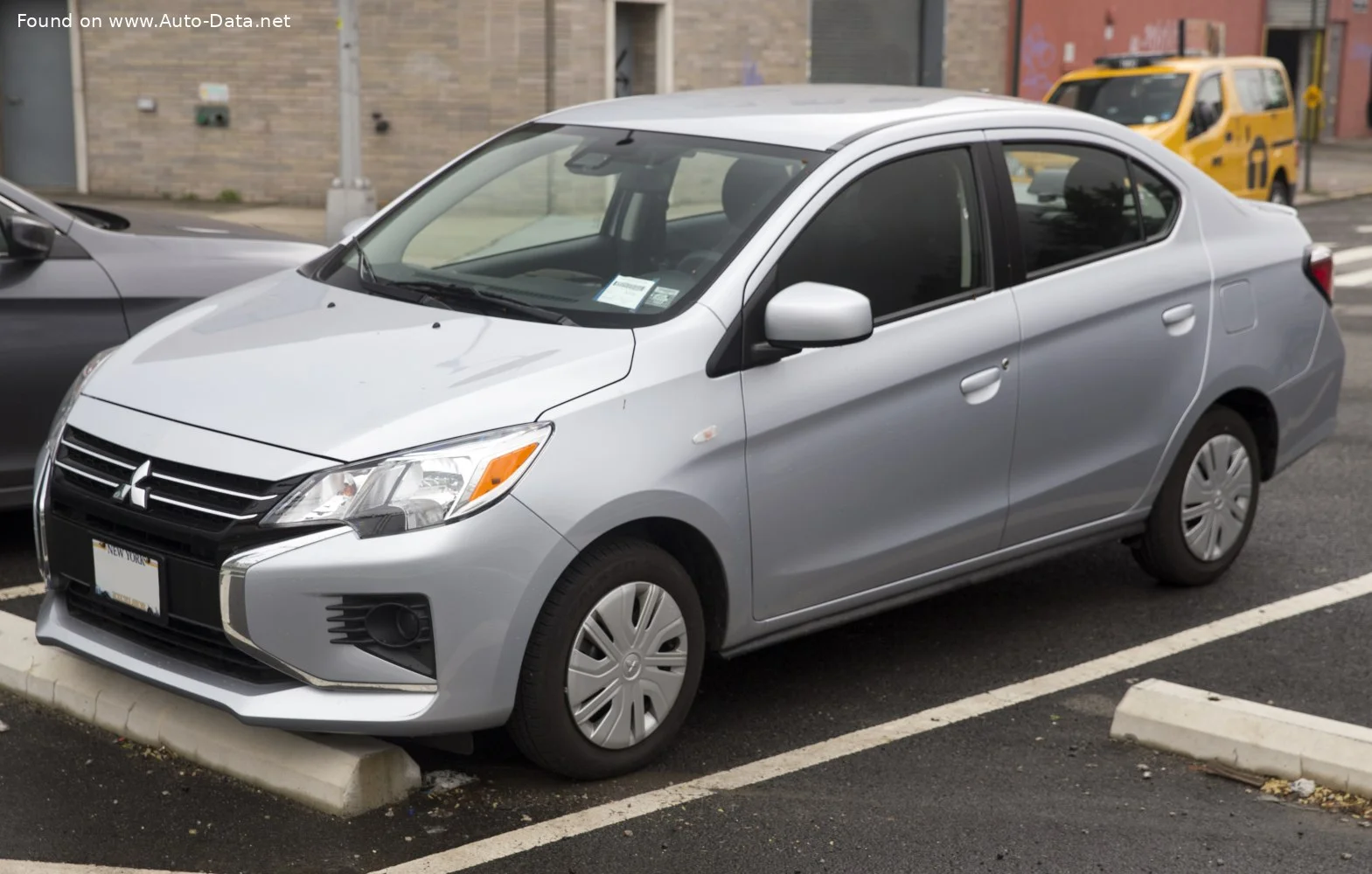 Mitsubishi Mirage 1.2 MIVEC (78 Hp) CVT2019 - - 1