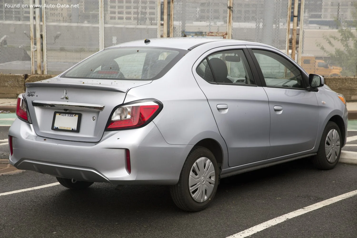 Mitsubishi Mirage 1.2 MIVEC (78 Hp) CVT2019 - thumbnail 2