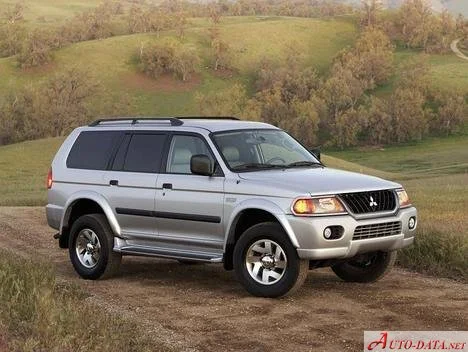 Mitsubishi Montero Sport 2.5 TD (115 Hp)2000 - 2006 thumbnail 5