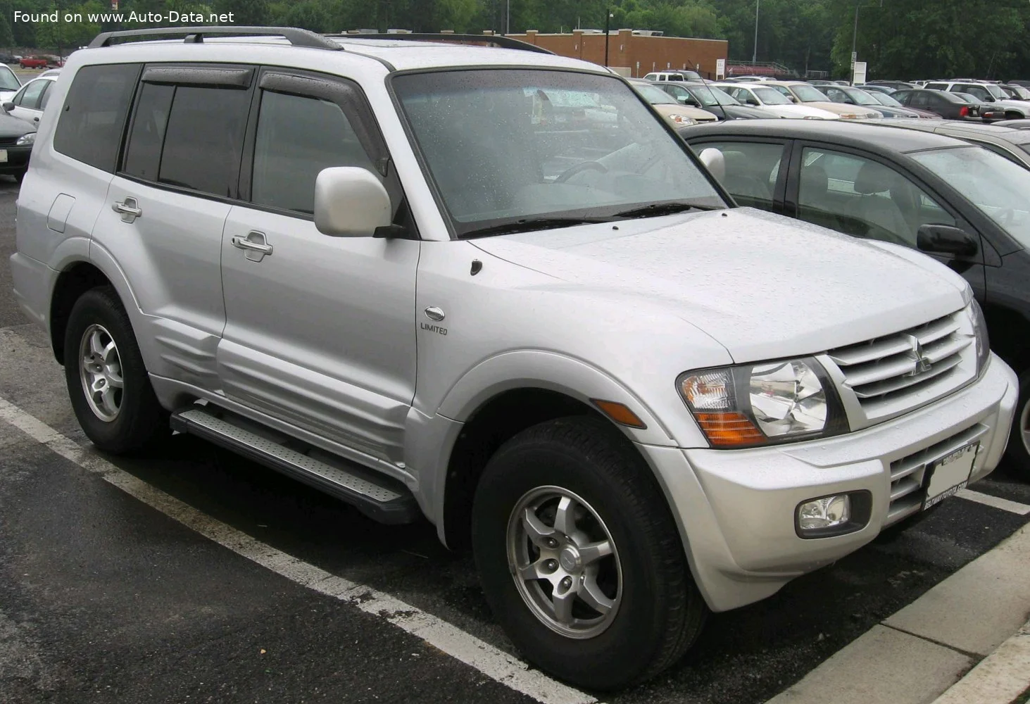Mitsubishi Montero 3.0 i V6 GLS (150 Hp)1990 - 1996 - 1