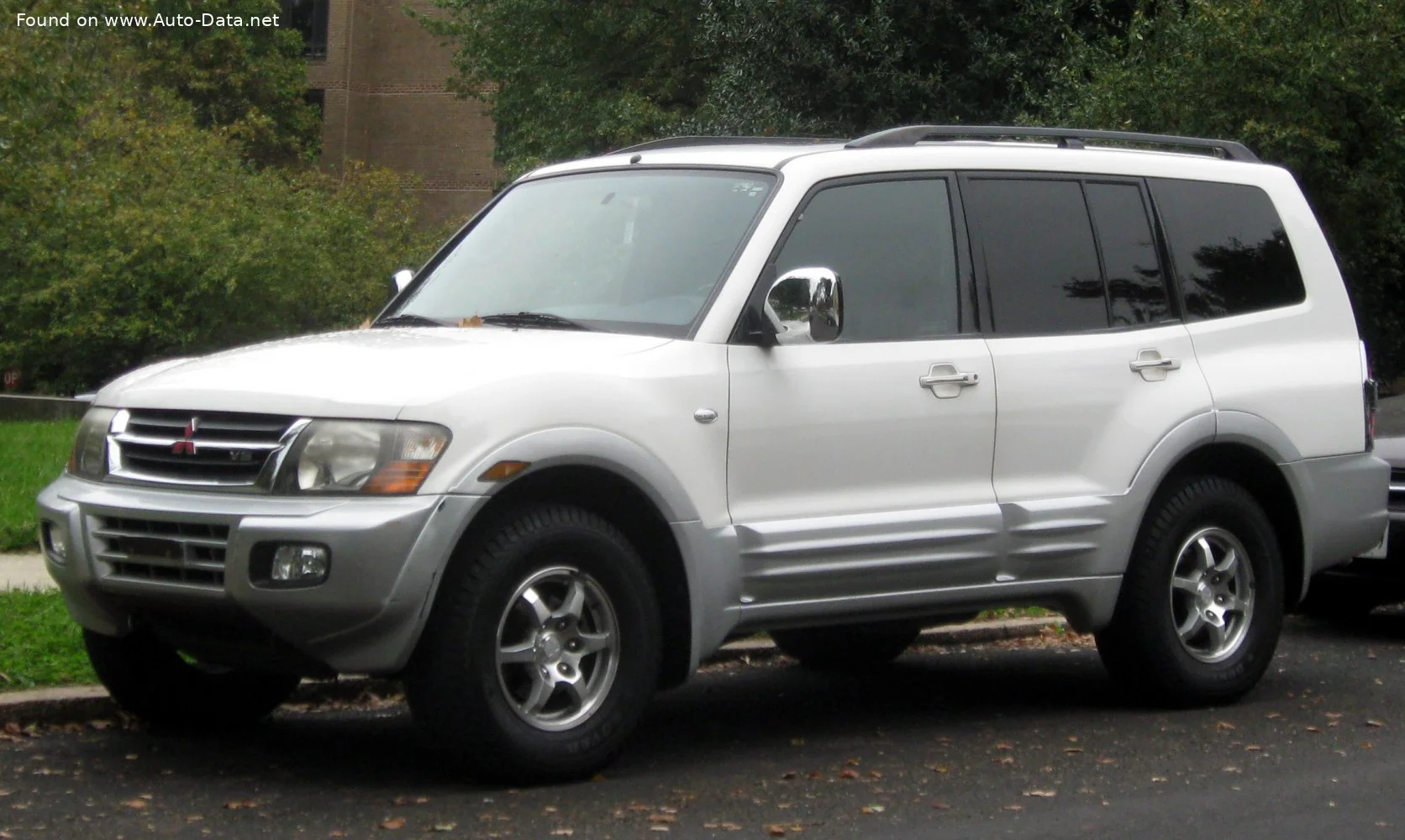 Mitsubishi Montero 3.0 i V6 GLS (150 Hp)1990 - 1996 thumbnail 3