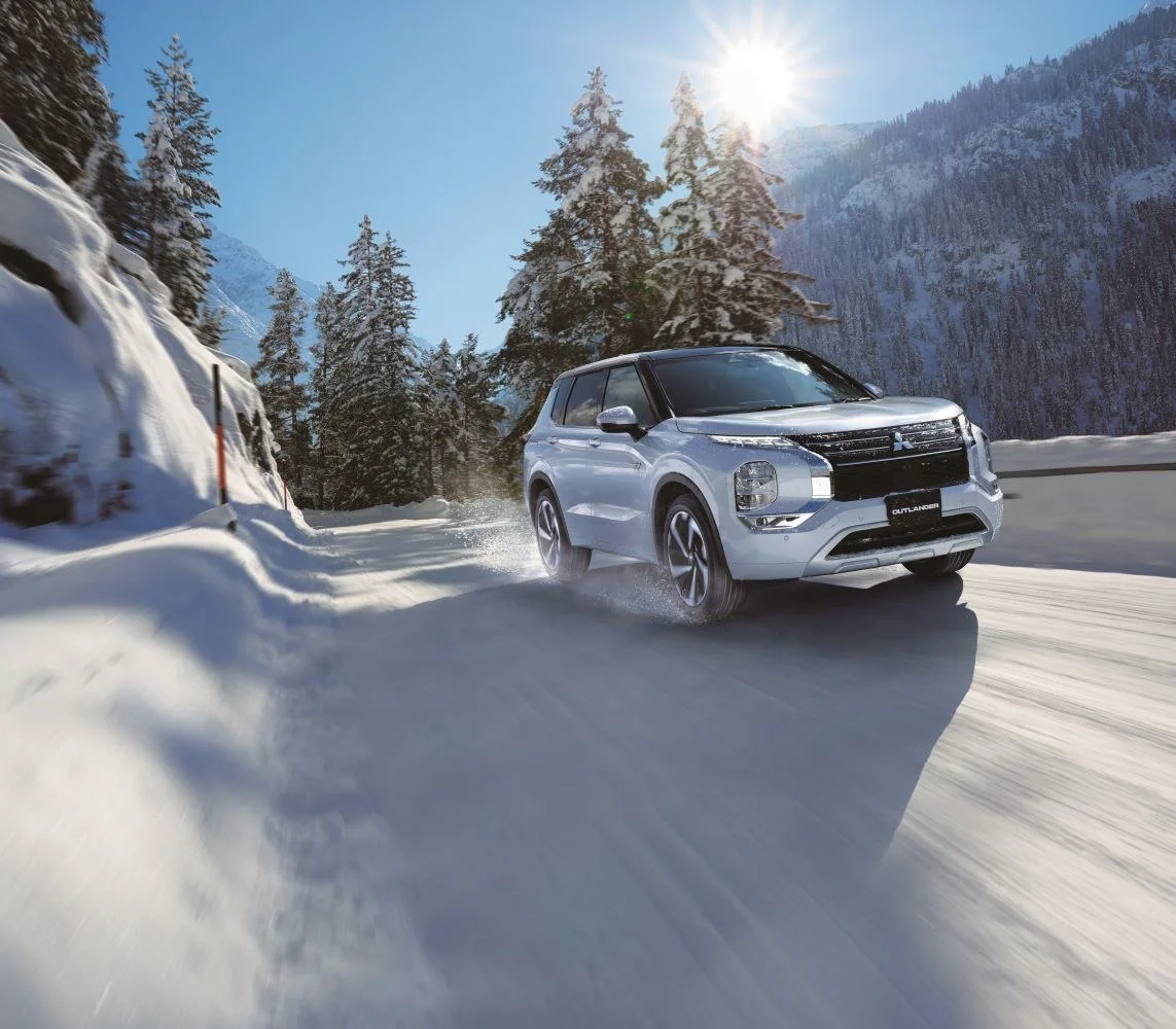 Mitsubishi Outlander 2.4 MIVEC (306 Hp) Plug-in Hybrid 4WD Automatic2024 - thumbnail 12