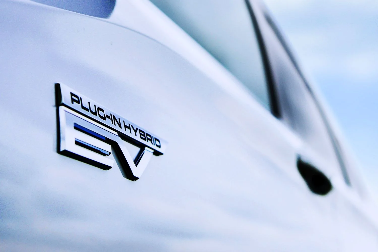 Mitsubishi Outlander 2.4 MIVEC (306 Hp) Plug-in Hybrid 4WD Automatic2024 - thumbnail 16