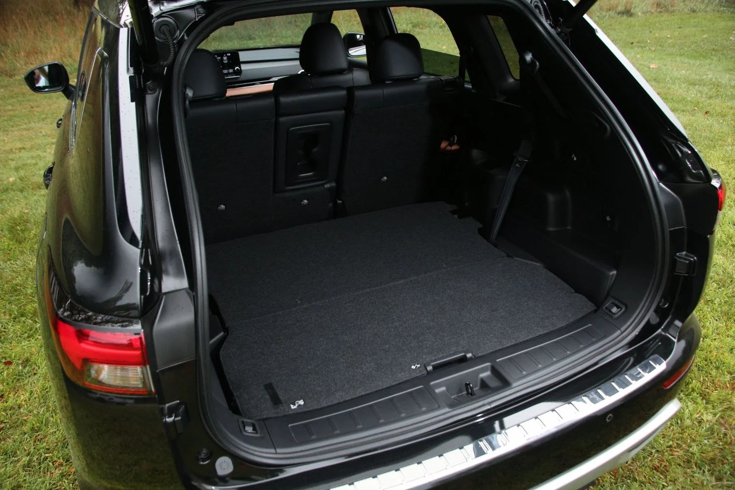 Mitsubishi Outlander 2.4 MIVEC (306 Hp) Plug-in Hybrid 4WD Automatic2024 - thumbnail 18