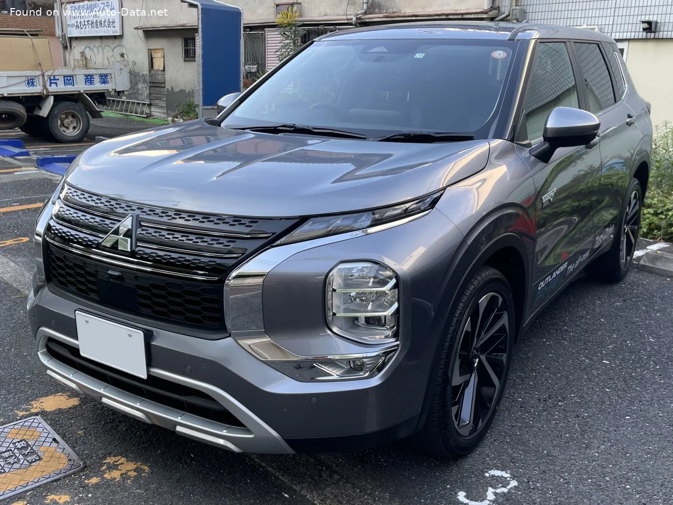 Mitsubishi Outlander 2.4 MIVEC (252 Hp) Plug-in Hybrid 4WD2021 - 2024 - 1