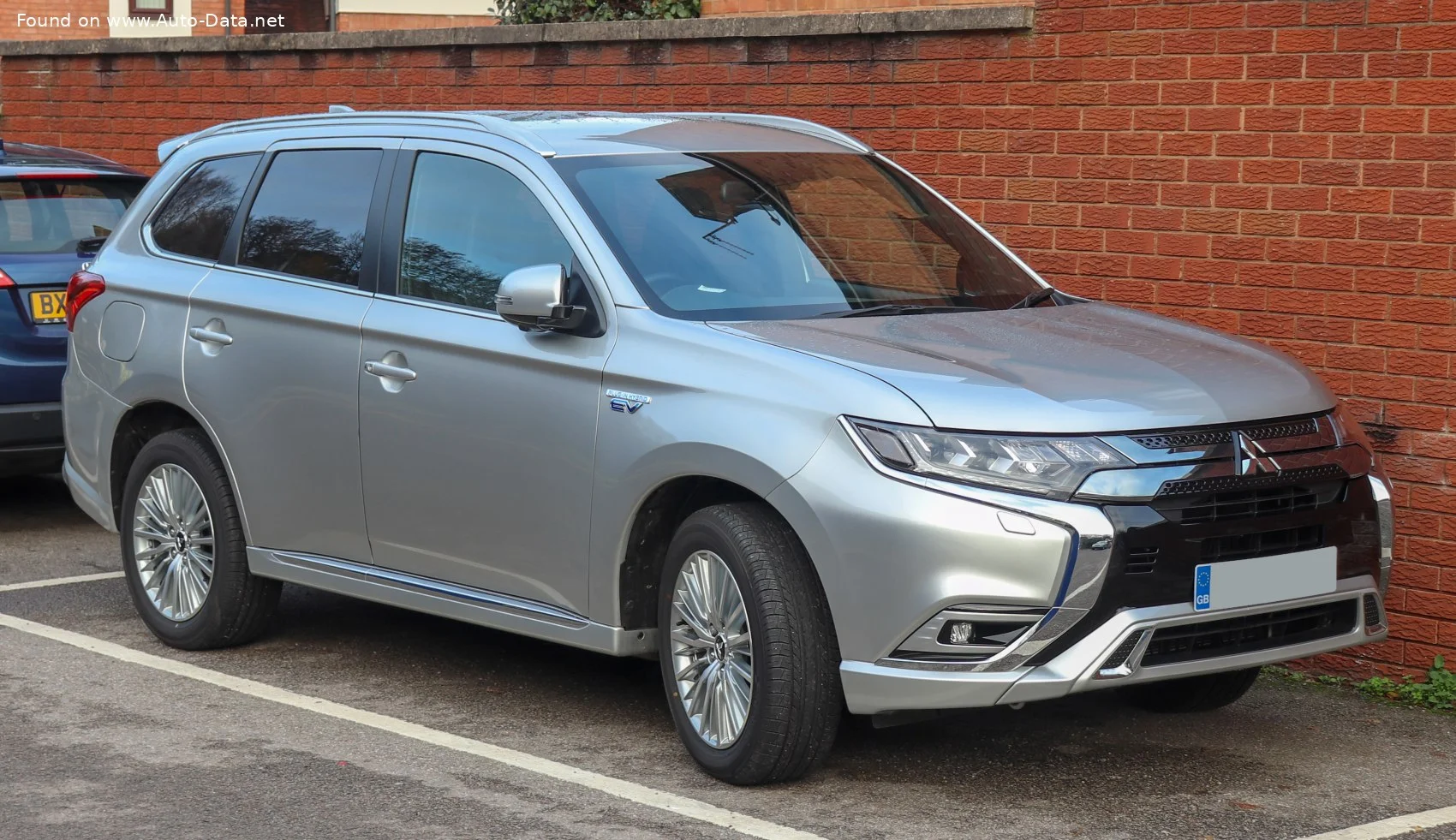 Mitsubishi Outlander 2.0 MIVEC (150 Hp) 4WD CVT2019 - 2021 thumbnail 13
