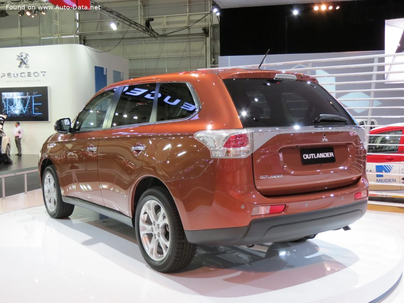 Mitsubishi Outlander 2.0 MIVEC (150 Hp) 2WD2012 - 2015 thumbnail 2