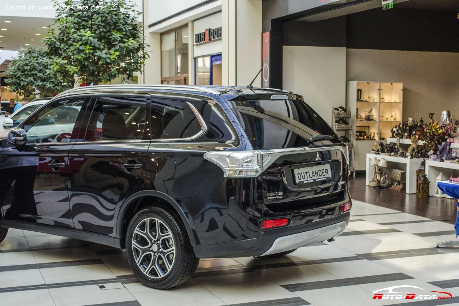 Mitsubishi Outlander 2.0 MIVEC (150 Hp) 2WD2012 - 2015 thumbnail 14