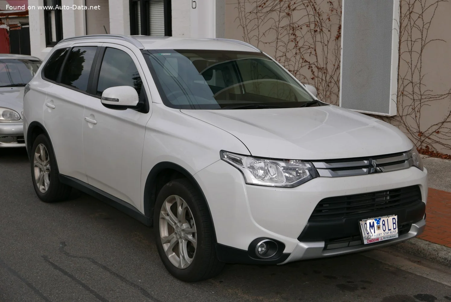 Mitsubishi Outlander 2.0 MIVEC (150 Hp) 2WD2012 - 2015 thumbnail 8