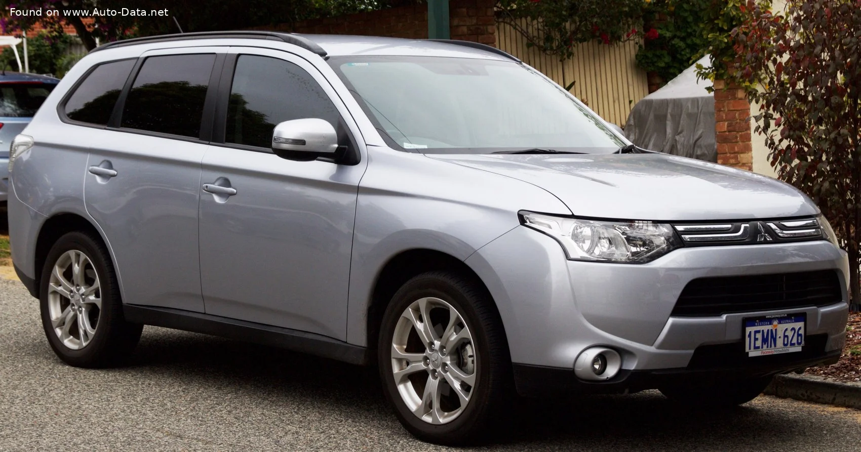 Mitsubishi Outlander 2.0 MIVEC (150 Hp) 2WD2012 - 2015 thumbnail 10