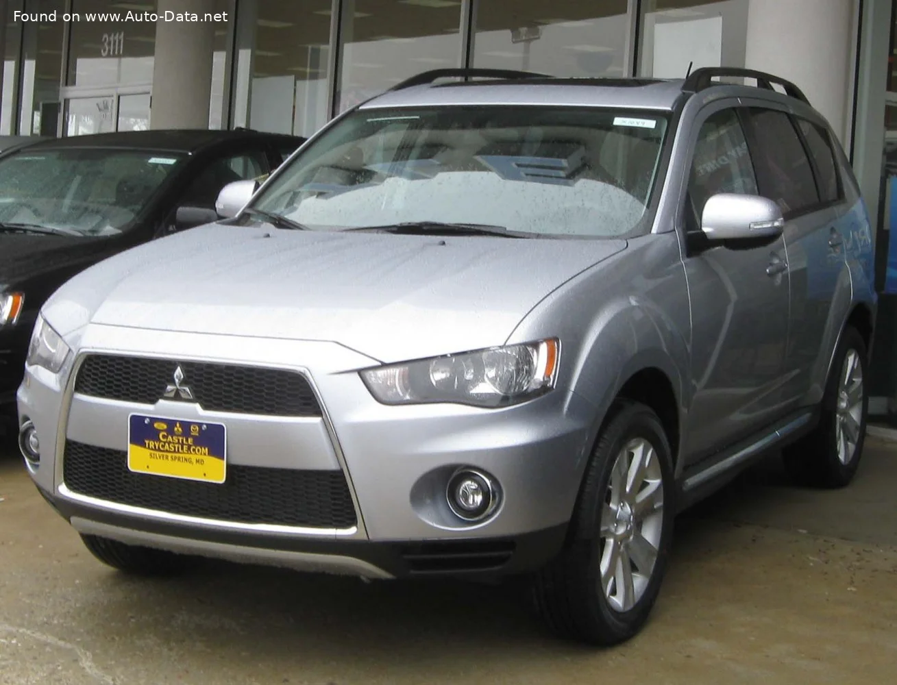 Mitsubishi Outlander 2.0 (147 Hp)2009 - 2012 thumbnail 3