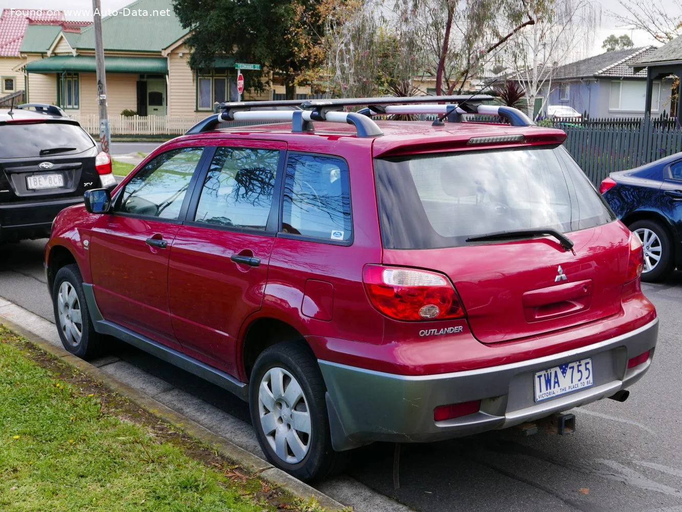 Mitsubishi Outlander 2.0 i 16V 4WD (136 Hp)2001 - 2006 thumbnail 2