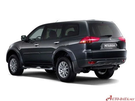 Mitsubishi Pajero Sport 3.0 V6 (220 Hp)2008 - 2015 thumbnail 2