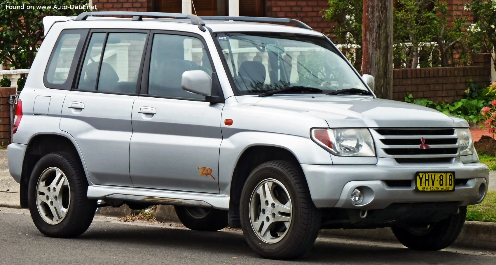 Mitsubishi Pajero 1.8 i 16V GDI 4WD (5 dr) (160 Hp)1998 - 2005 - 1