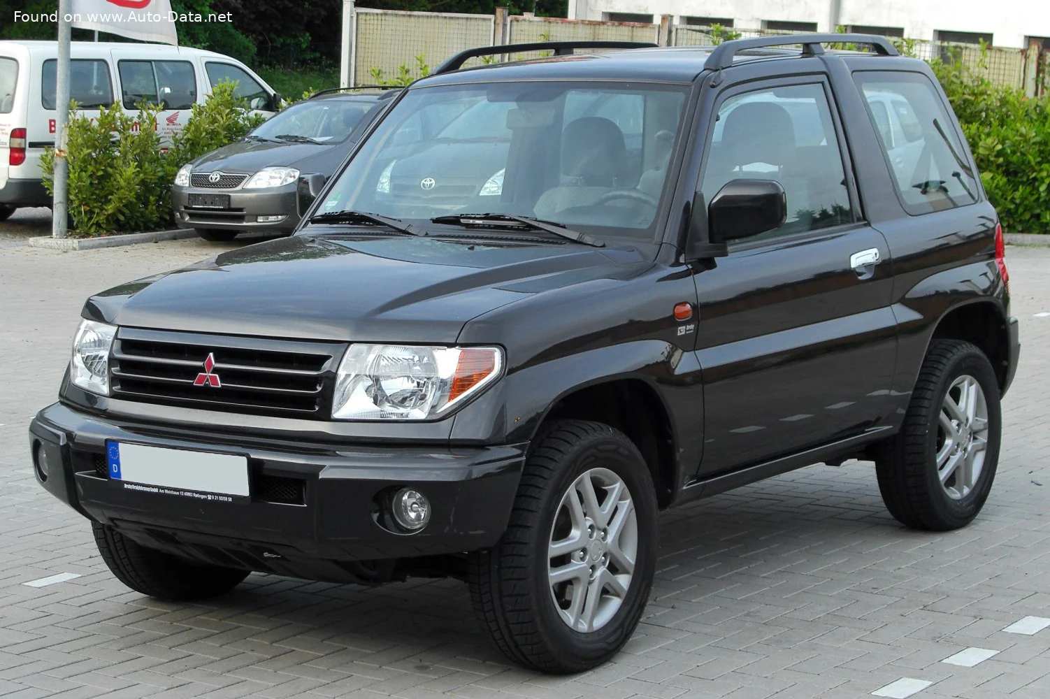 Mitsubishi Pajero Mitsubishi Pajero Pinin (H60)