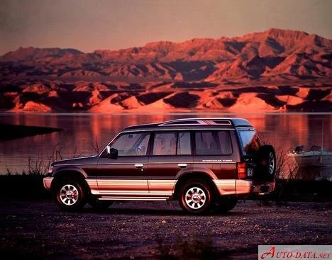 Mitsubishi Pajero 2.4i (147 Hp)1991 - 1999 thumbnail 7
