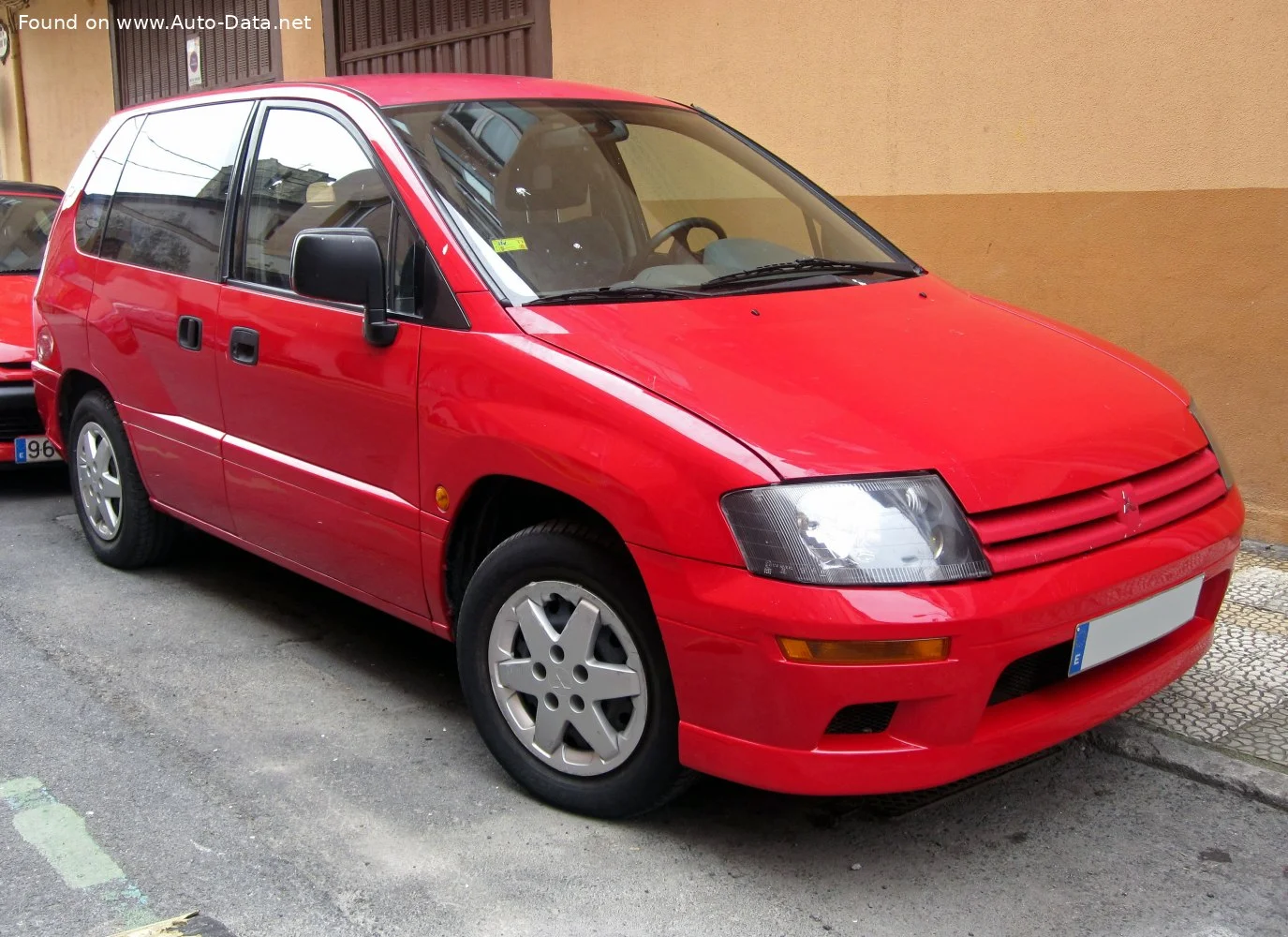 Mitsubishi Space Runner 2.0 (136 Hp)1999 - 2002 - 1